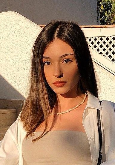 梅尔坦·阿克秋尔 Meltem Akçöl照片