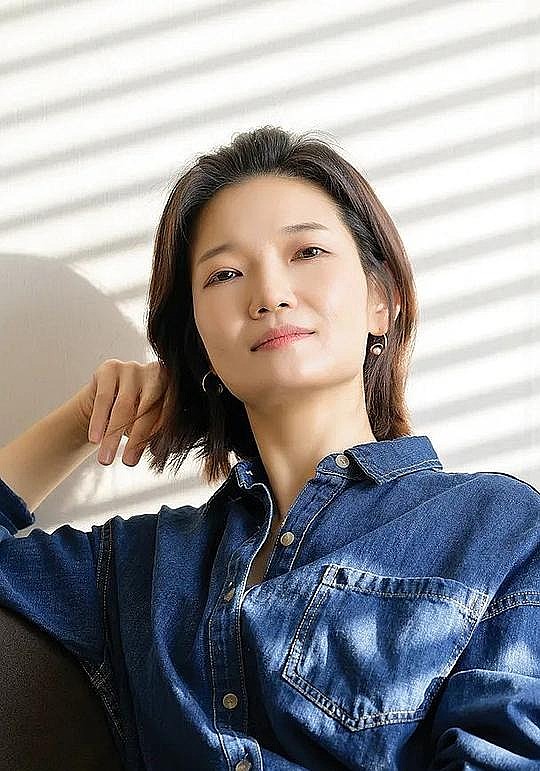 黄真英 Jin-young Hwang照片