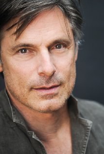 尼古拉斯·格斯特 Nicholas Guest照片