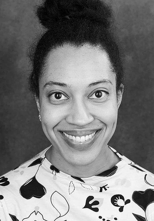 詹妮弗·阿玛卡·佩特森 Jennifer Amaka Pettersson照片