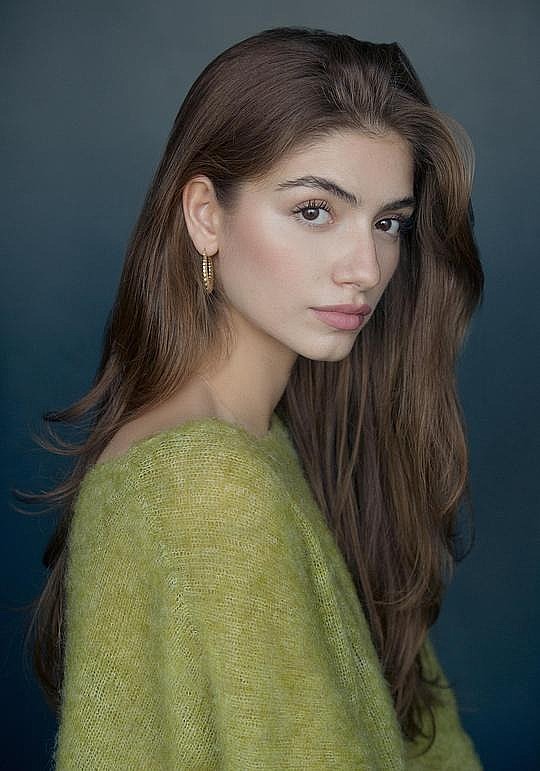 埃琳娜·里弗斯 Elena Rivers照片