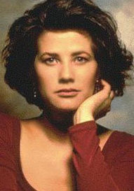 达芙妮·祖尼加 Daphne Zuniga照片