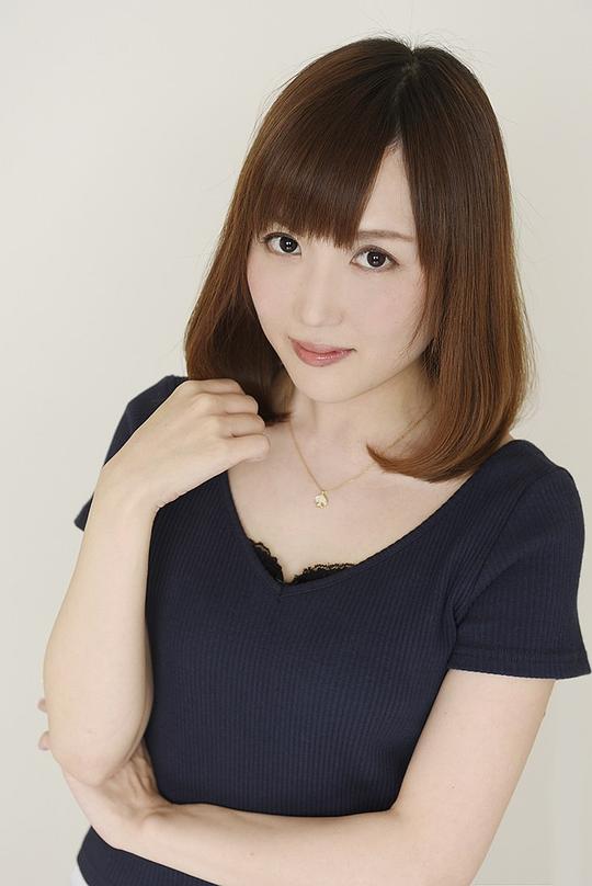 山冈百合 Yuri Yamaoka照片