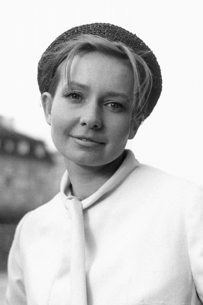 埃尔兹别塔·奇日弗斯卡 Elzbieta Czyzewska照片