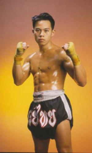厄尼·雷耶斯 Ernie Reyes Jr.照片