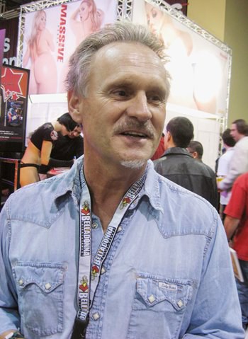 乔伊·塞尔文 Joey Silvera照片