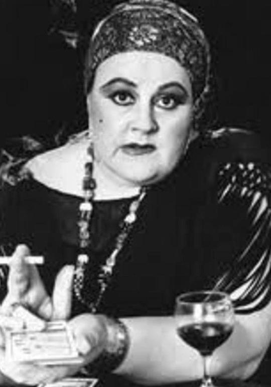 乔安娜·狄更斯 Joanna Dickens照片