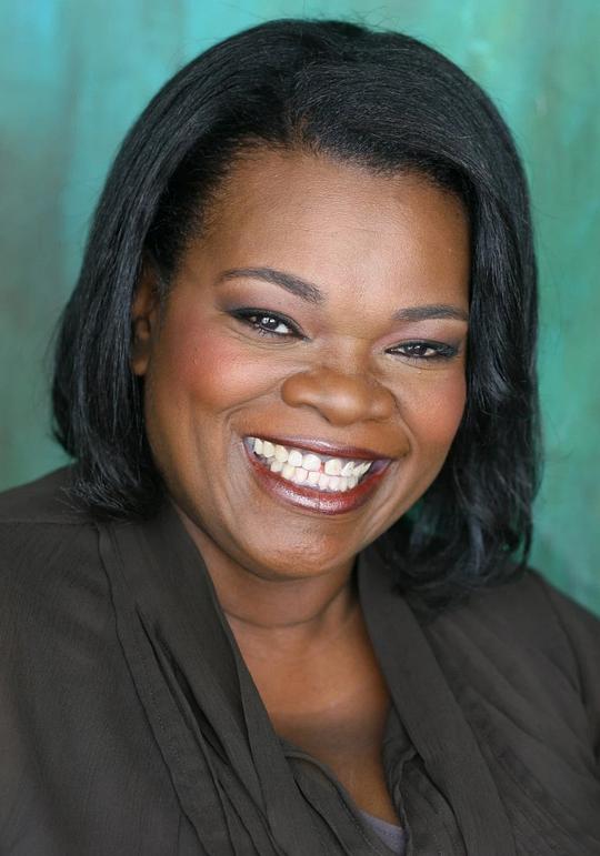 达文尼亚·麦克法登 Davenia McFadden照片