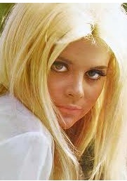 西尔维娅·迪奥尼西奥 Silvia Dionisio照片