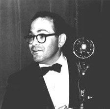 欧内斯特·基诺伊 Ernest Kinoy照片