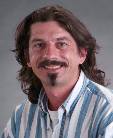 格登·特鲁布拉德 Guerdon Trueblood照片