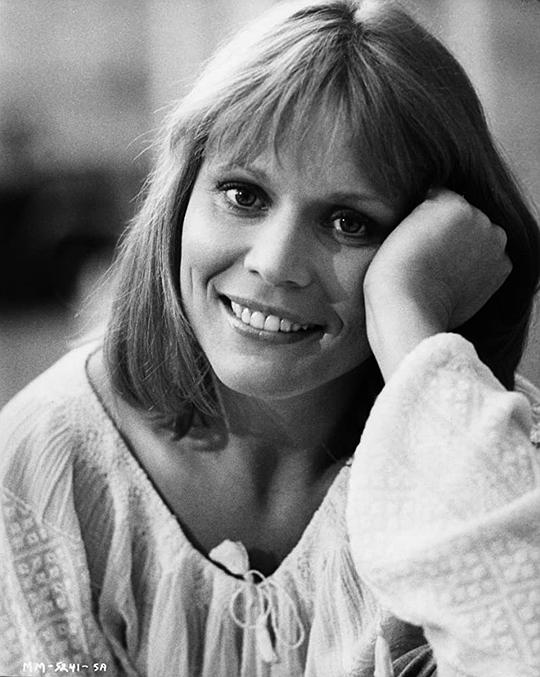 玛尔特·克勒尔 Marthe Keller照片