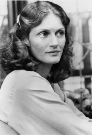 盖尔·斯特里克兰德 Gail Strickland照片