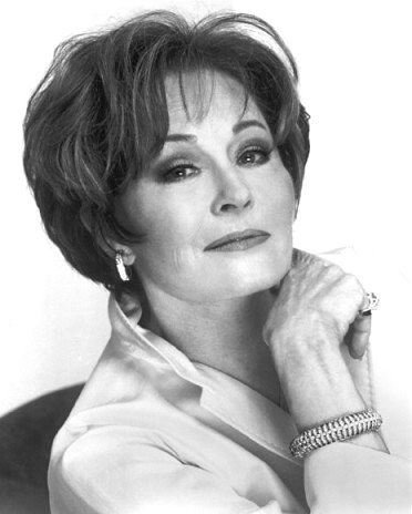 马季·杜萨伊 Marj Dusay照片