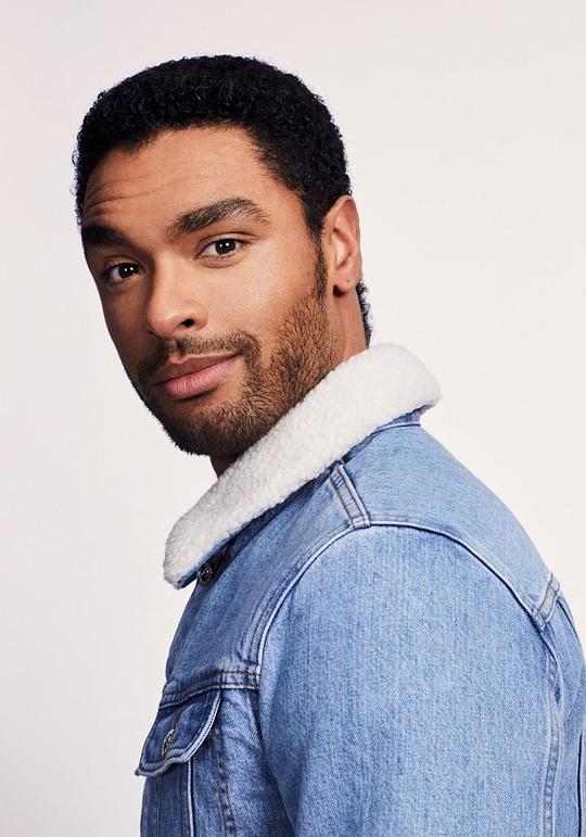 雷吉-让·佩吉 Regé-Jean Page照片