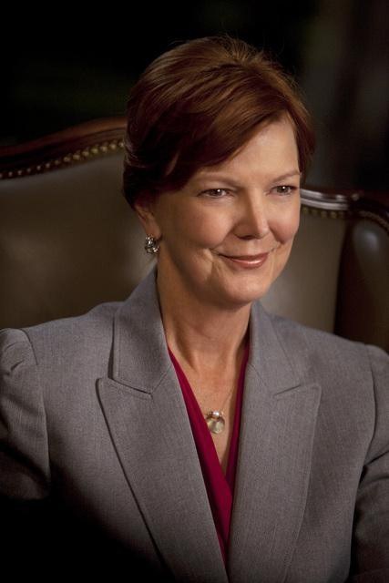 安·里耶森 Ann Ryerson照片