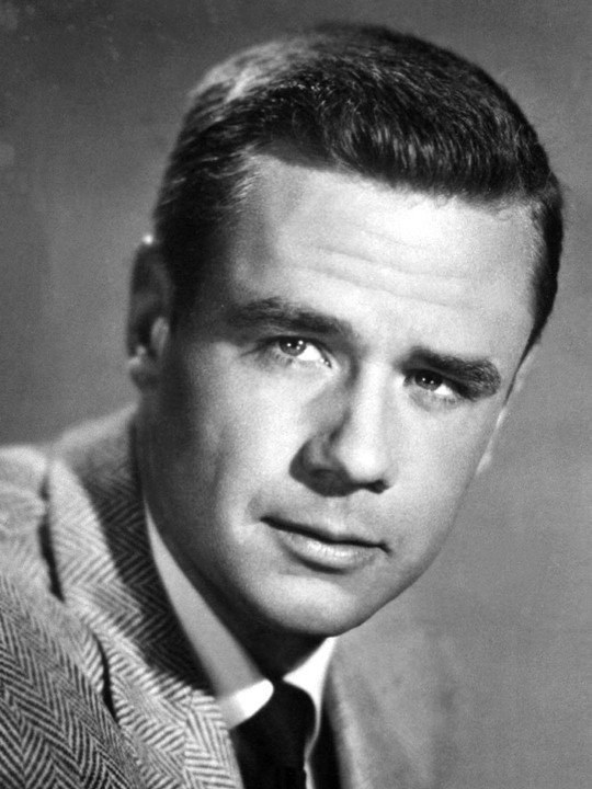 马歇尔·汤普森 Marshall Thompson照片