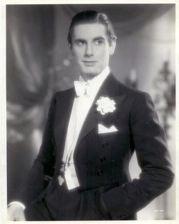 彼得·格兰微尔 Peter Glenville照片