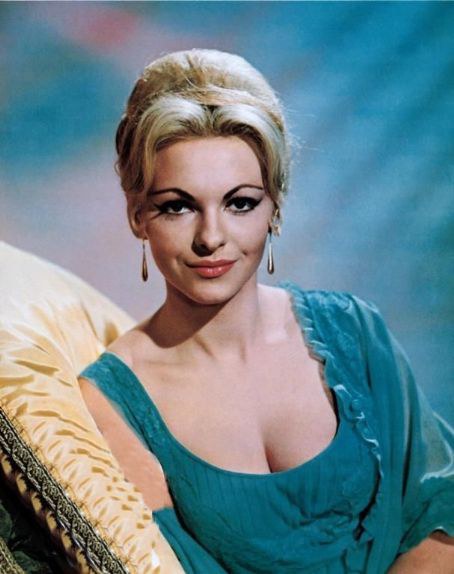 玛丽亚·罗姆 Maria Rohm照片