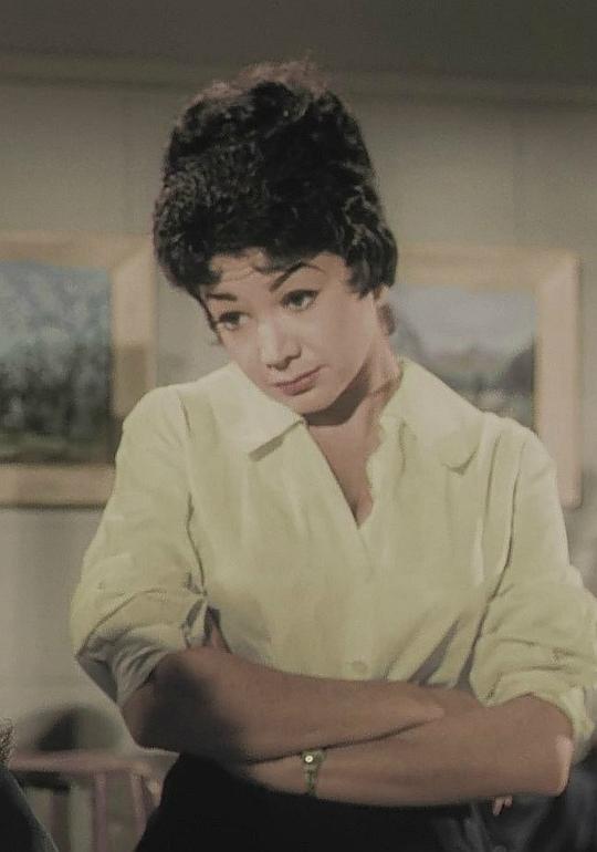 多迪·德雷克 Dodie Drake照片