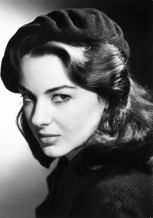 埃莱奥若拉·罗西·德拉哥 Eleonora Rossi Drago照片