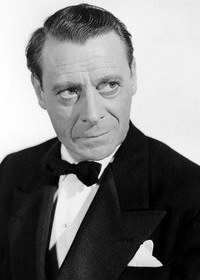 爱德华多·钱内利 Eduardo Ciannelli照片