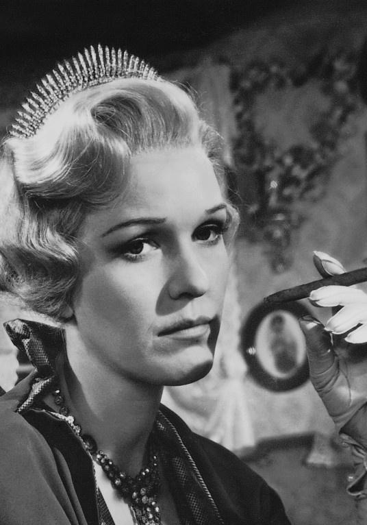 伊娃·达尔贝克 Eva Dahlbeck照片