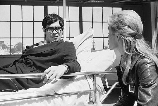 雷尼·桑托尼 Reni Santoni照片