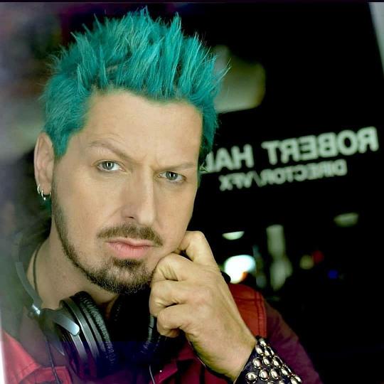 罗伯特·霍尔 Robert Hall照片