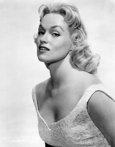 凯伦·斯提尔 Karen Steele照片