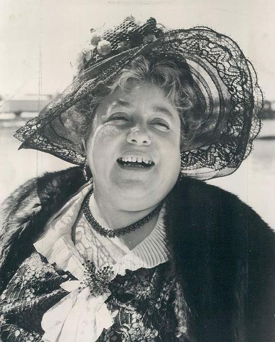 若尔热特·阿尼斯 Georgette Anys照片