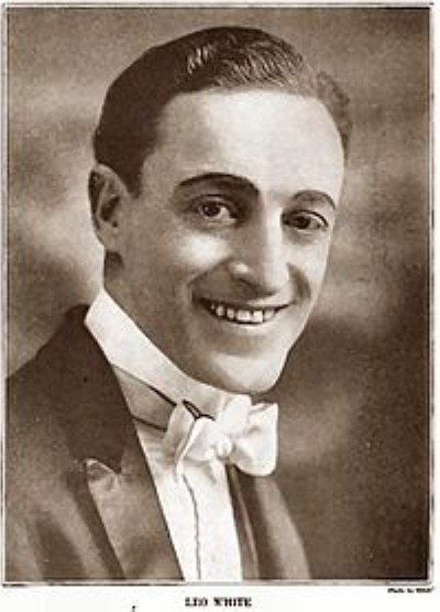 李奥·怀特 Leo White照片