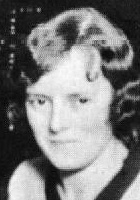 艾玛·雷维尔 Alma Reville照片