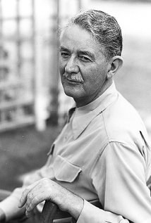 李奥纳多·凯瑞 Leonard Carey照片