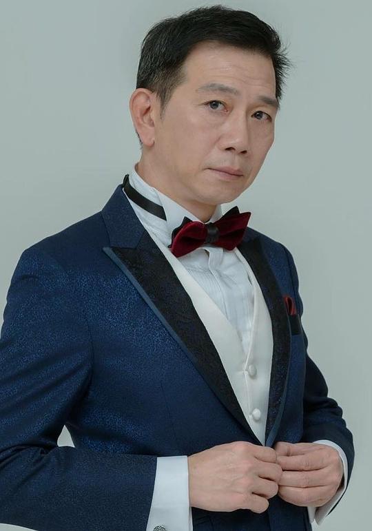 袁富华 Fu-wah Yuen照片