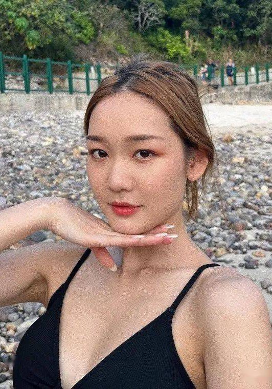 叶靖仪 Jingyi Ye照片