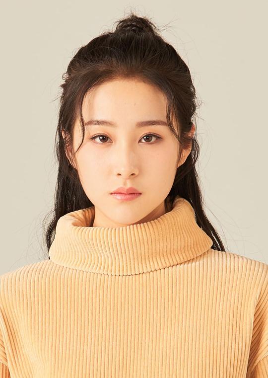 周漾 Yang Zhou照片