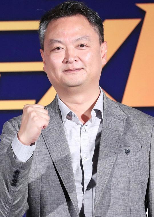 姜允成 Yun-seong Kang照片