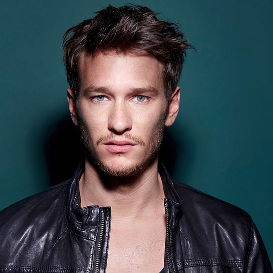 弗拉基米尔·布尔拉科夫 Vladimir Burlakov照片