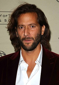 亨利·伊安·库斯克 Henry Ian Cusick照片
