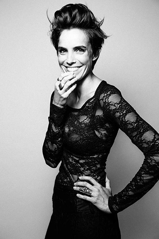 卡罗尔·威尔斯 Carole Weyers照片