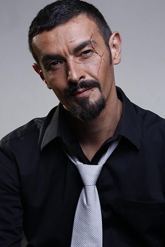 狼森 Philippe Joly照片