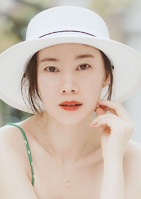 张宝雯 Baowen Zhang照片