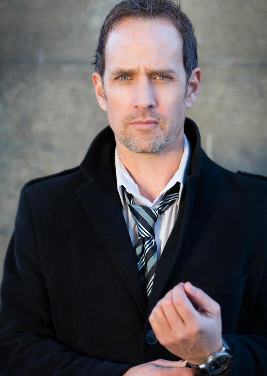 罗伯特·莫隆尼 Robert Moloney照片