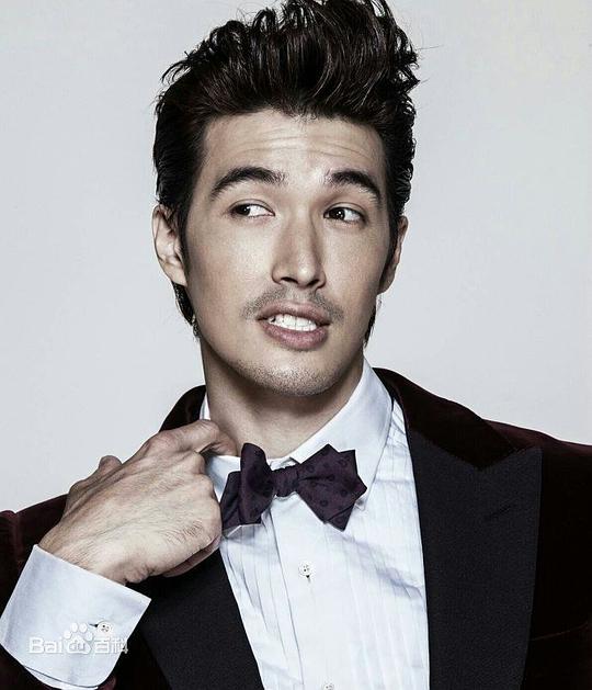 锦荣 Vivian Dawson照片