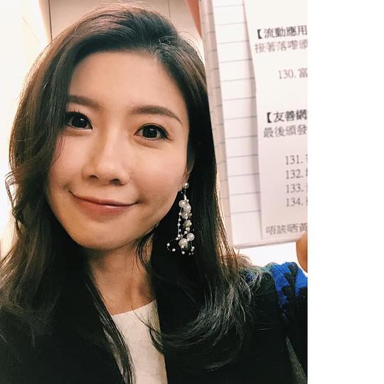 黄天颐 Tinyee Wong照片