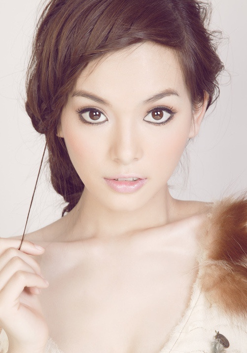 王若伊 Ruoyi Wang照片