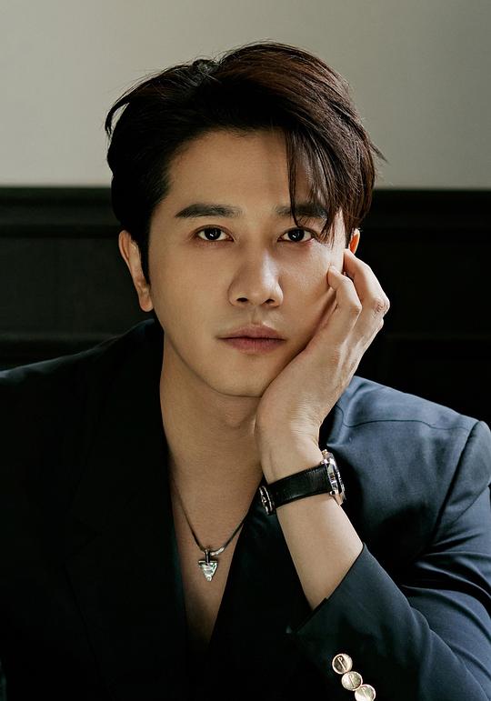 彭冠英 Guanying Peng照片