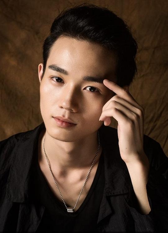 罗蓝山 Lanshan Luo照片