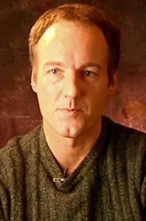 龙比意 Bey Logan照片